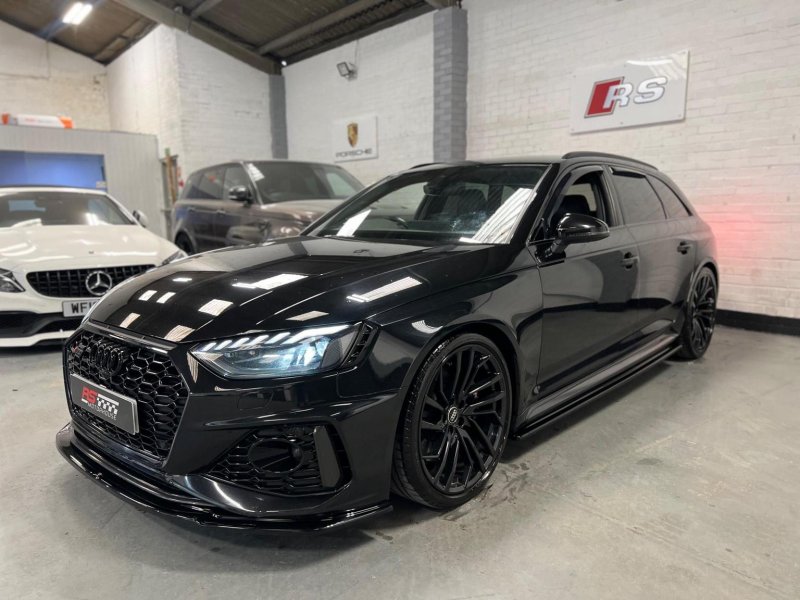 AUDI RS4