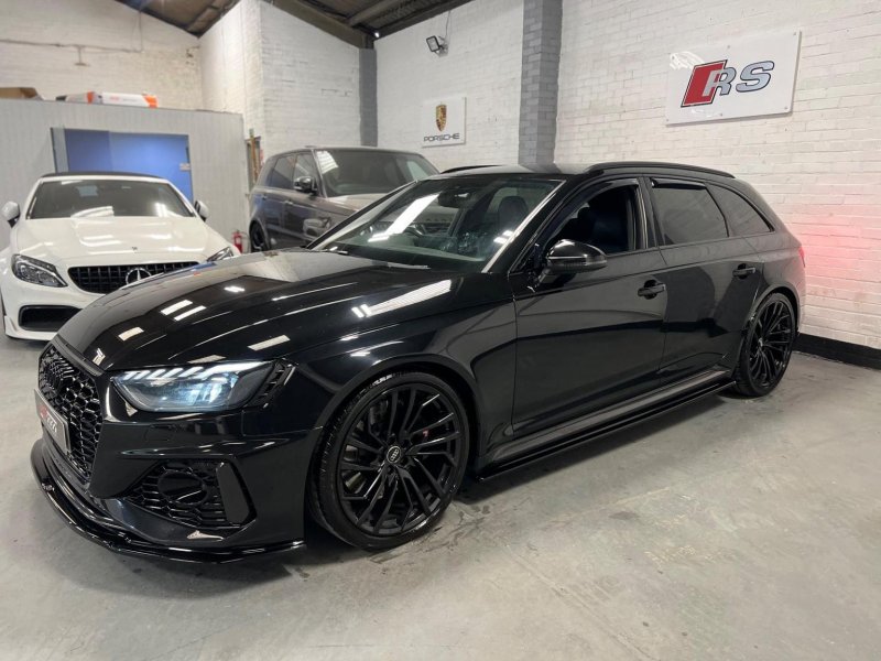 AUDI RS4
