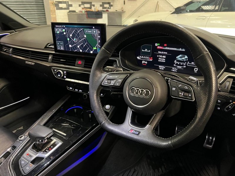 AUDI RS4