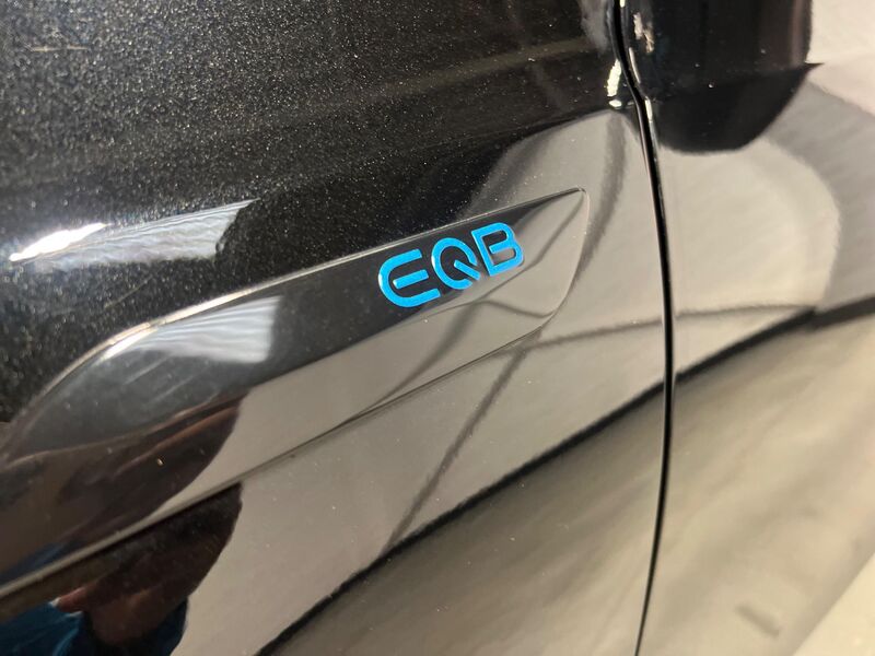 MERCEDES-BENZ EQB