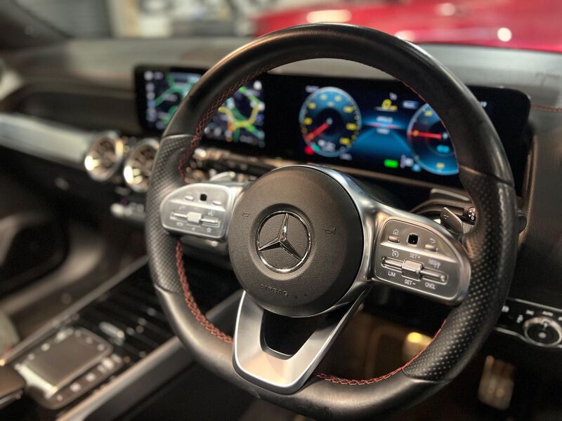 MERCEDES-BENZ EQB