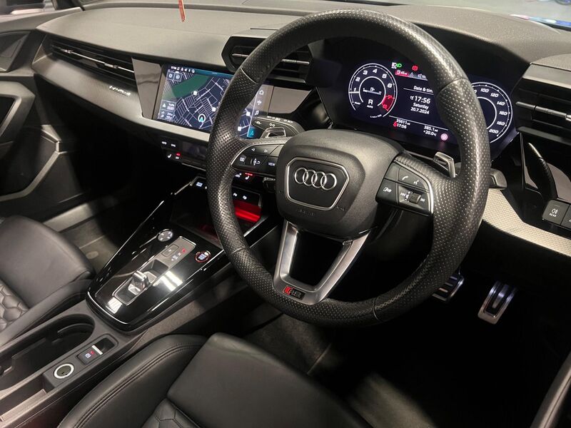 AUDI RS3