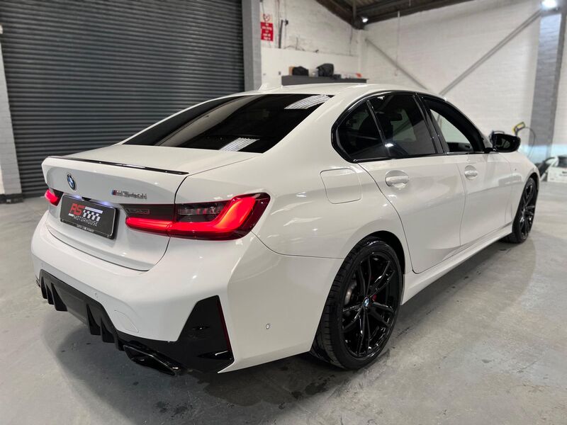 BMW 3 SERIES