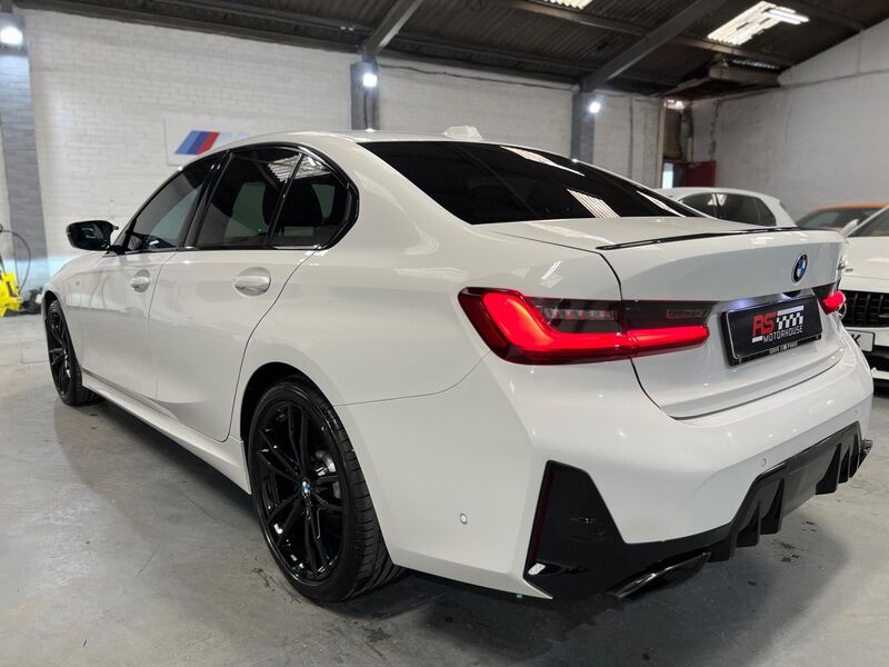 BMW 3 SERIES