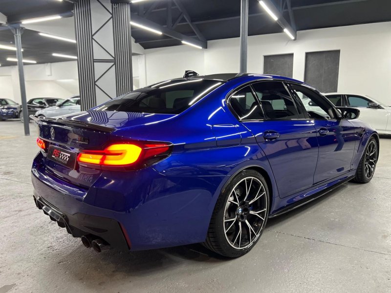 BMW M5