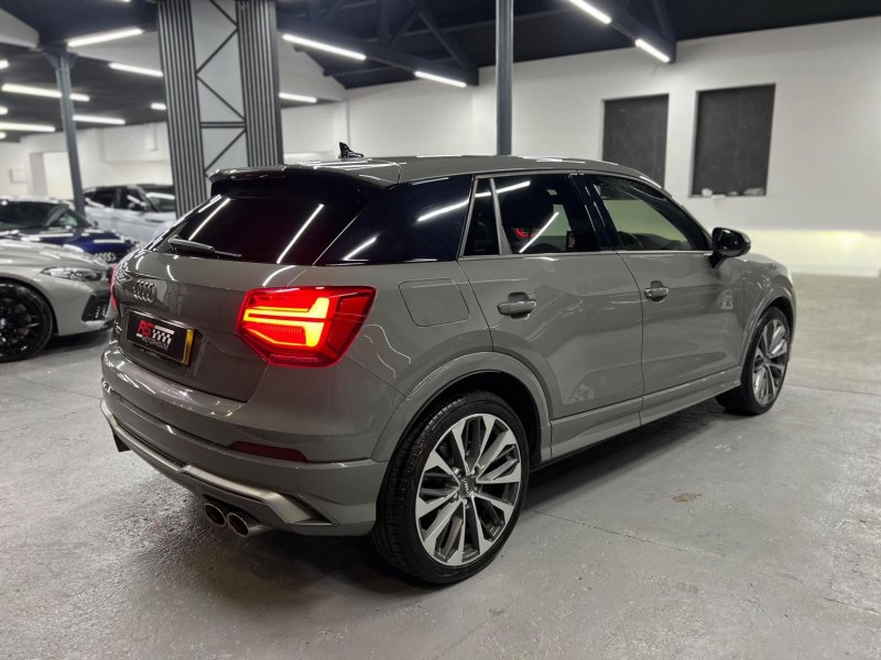 AUDI SQ2