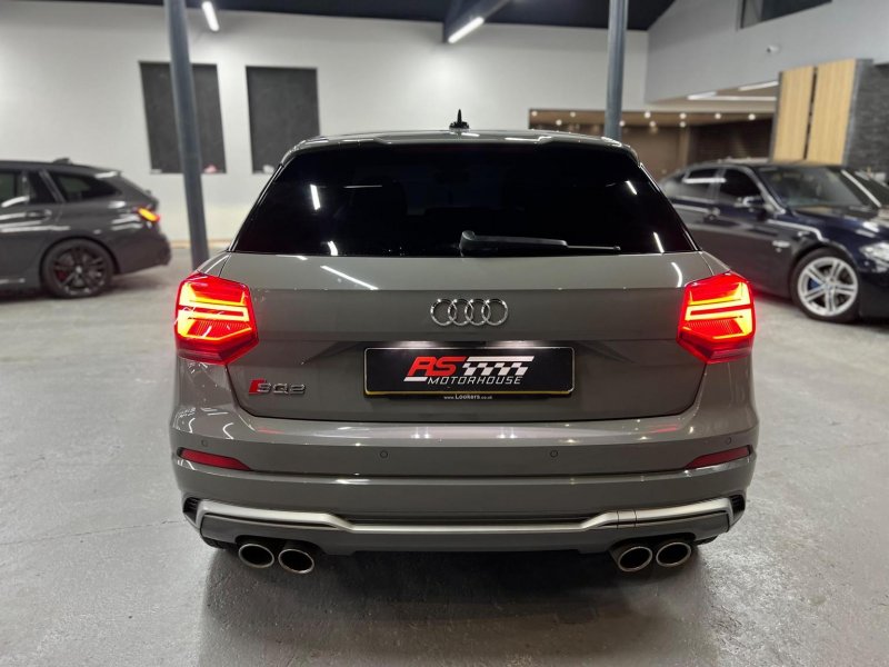 AUDI SQ2