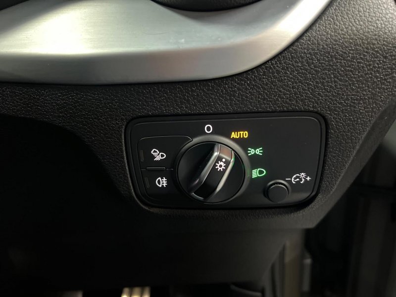 AUDI SQ2