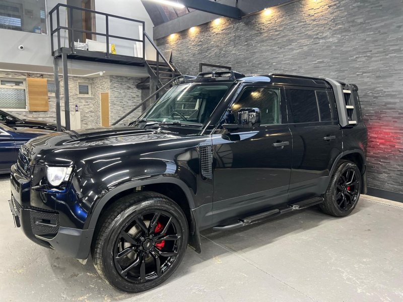 LAND ROVER DEFENDER