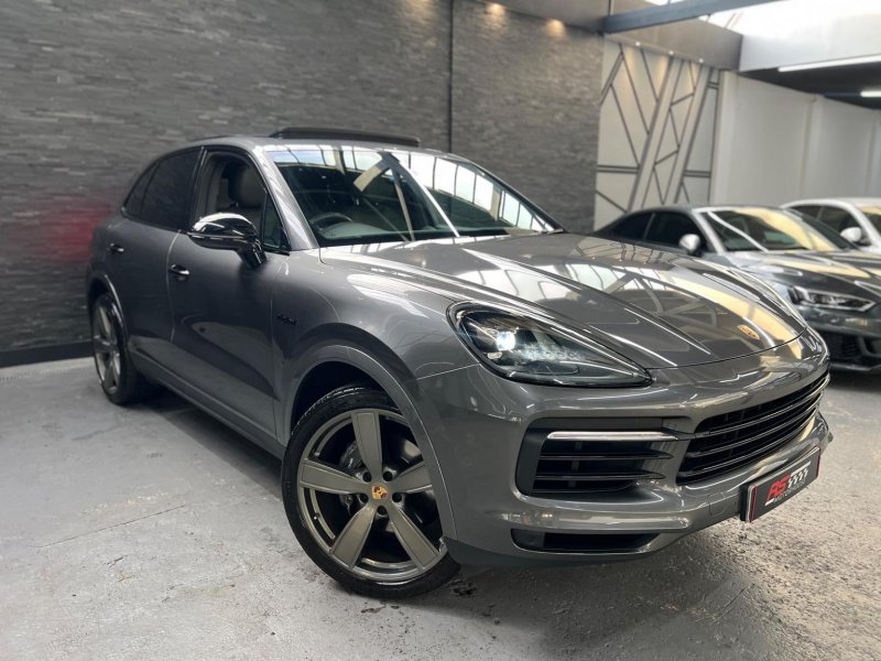 PORSCHE CAYENNE 3.0 V6 E-Hybrid 14.1kWh TiptronicS 4WD Euro 6 (s/s) 5dr (3.6kW Charger)