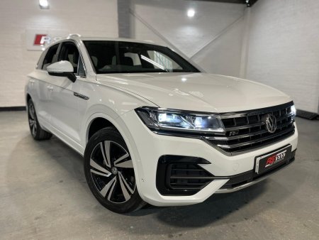 VOLKSWAGEN TOUAREG 3.0 TDI V6 R-Line Tech Tiptronic 4Motion Euro 6 (s/s) 5dr