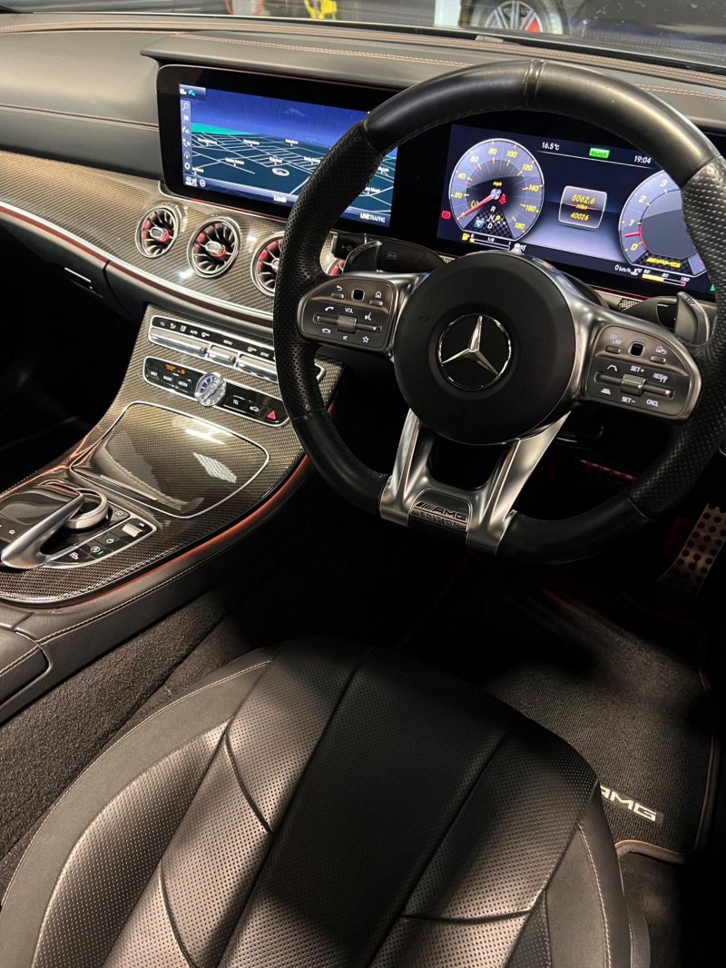 MERCEDES-BENZ CLS