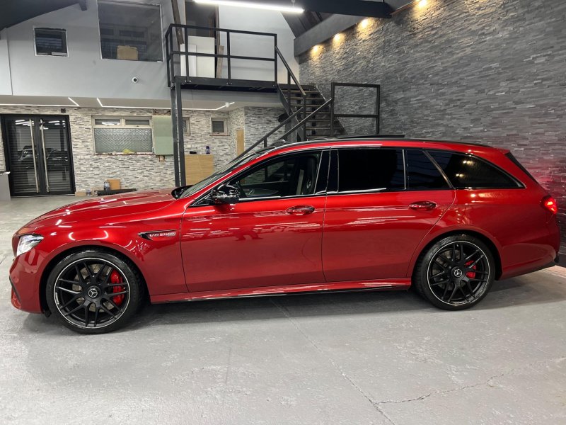 MERCEDES-BENZ E CLASS